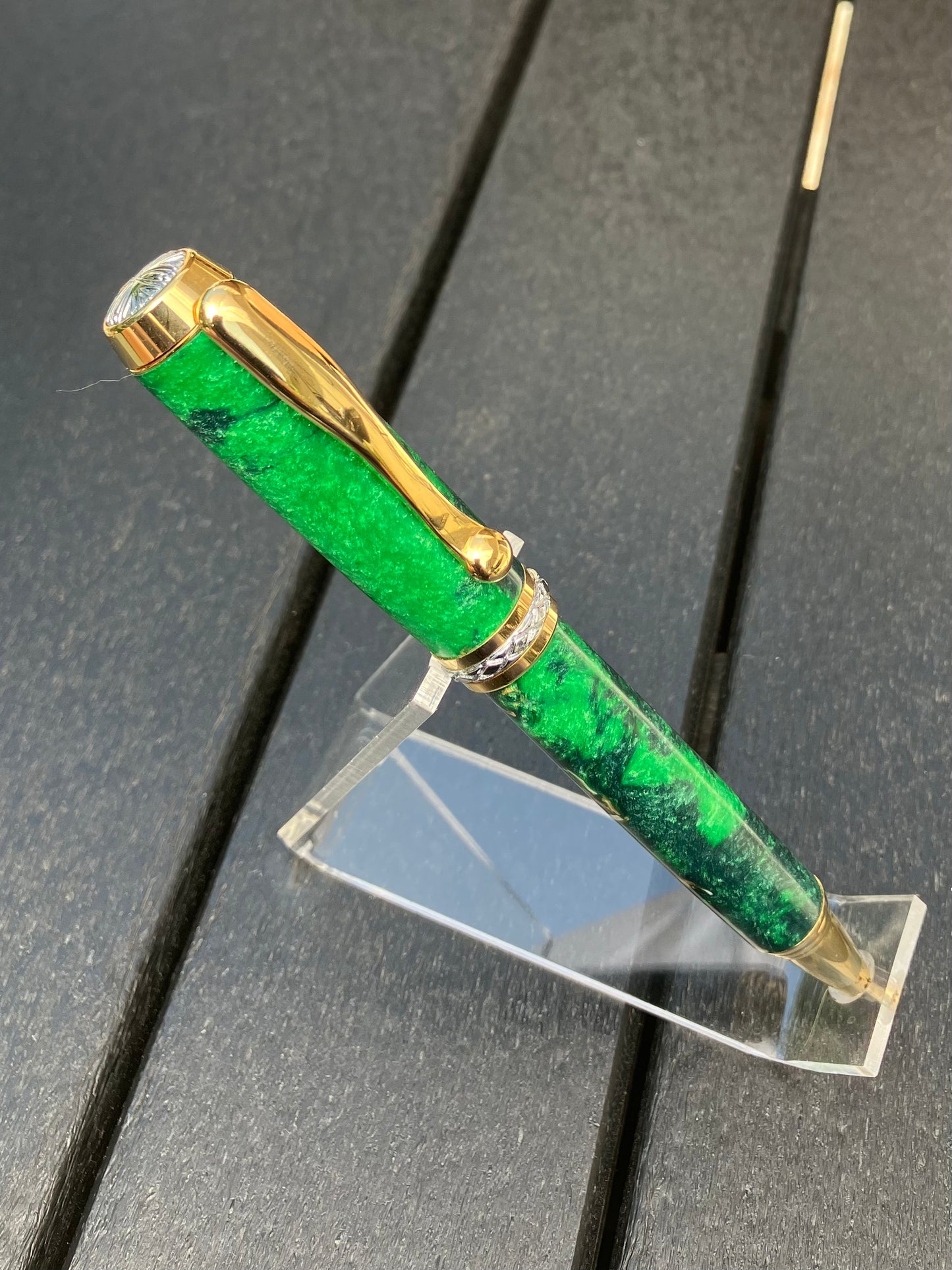 BP472-1022  Greens - Handcrafted Ballpoint Pen
