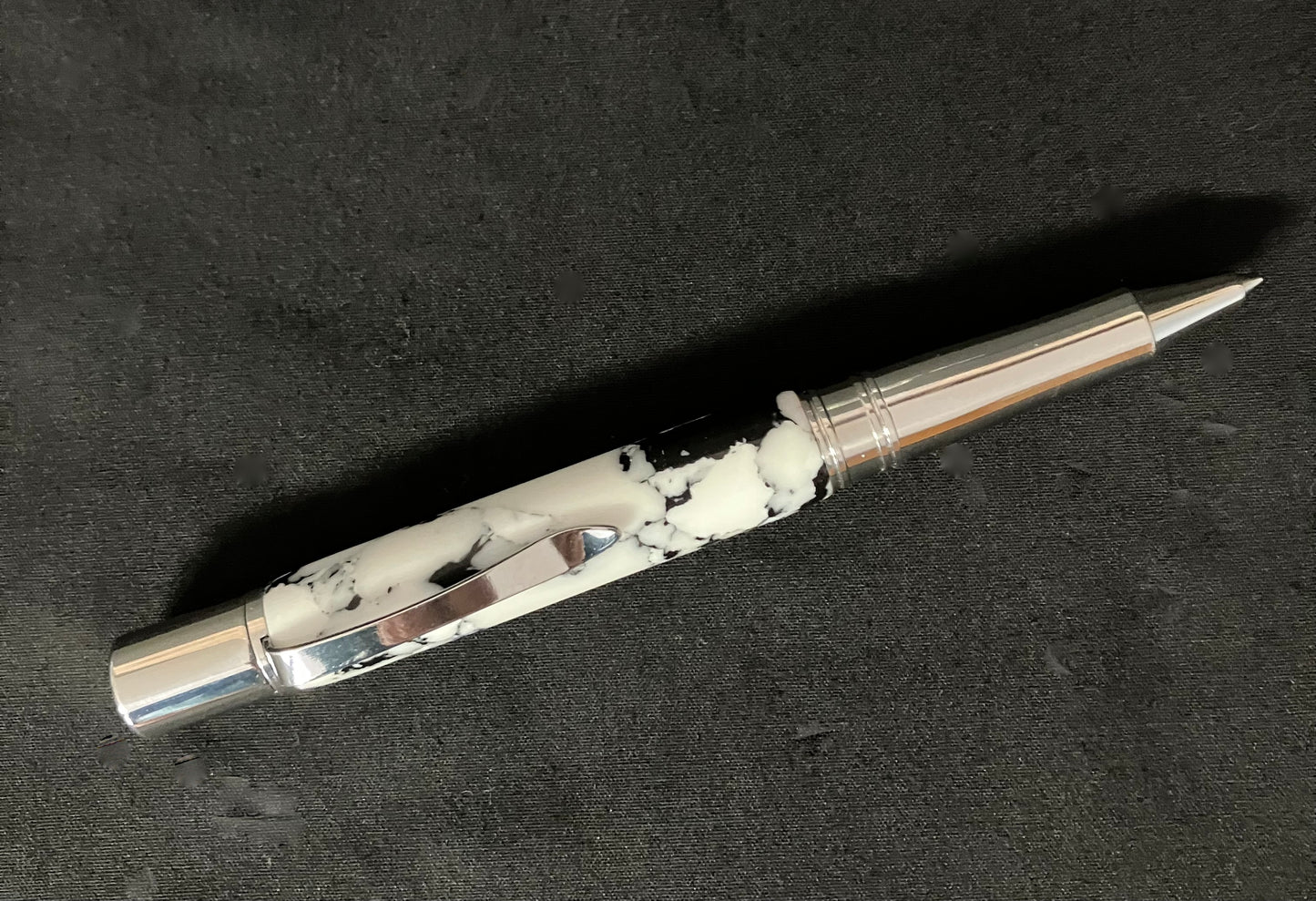 BP549-0124 Black & White - Handcrafted Ballpoint Pen