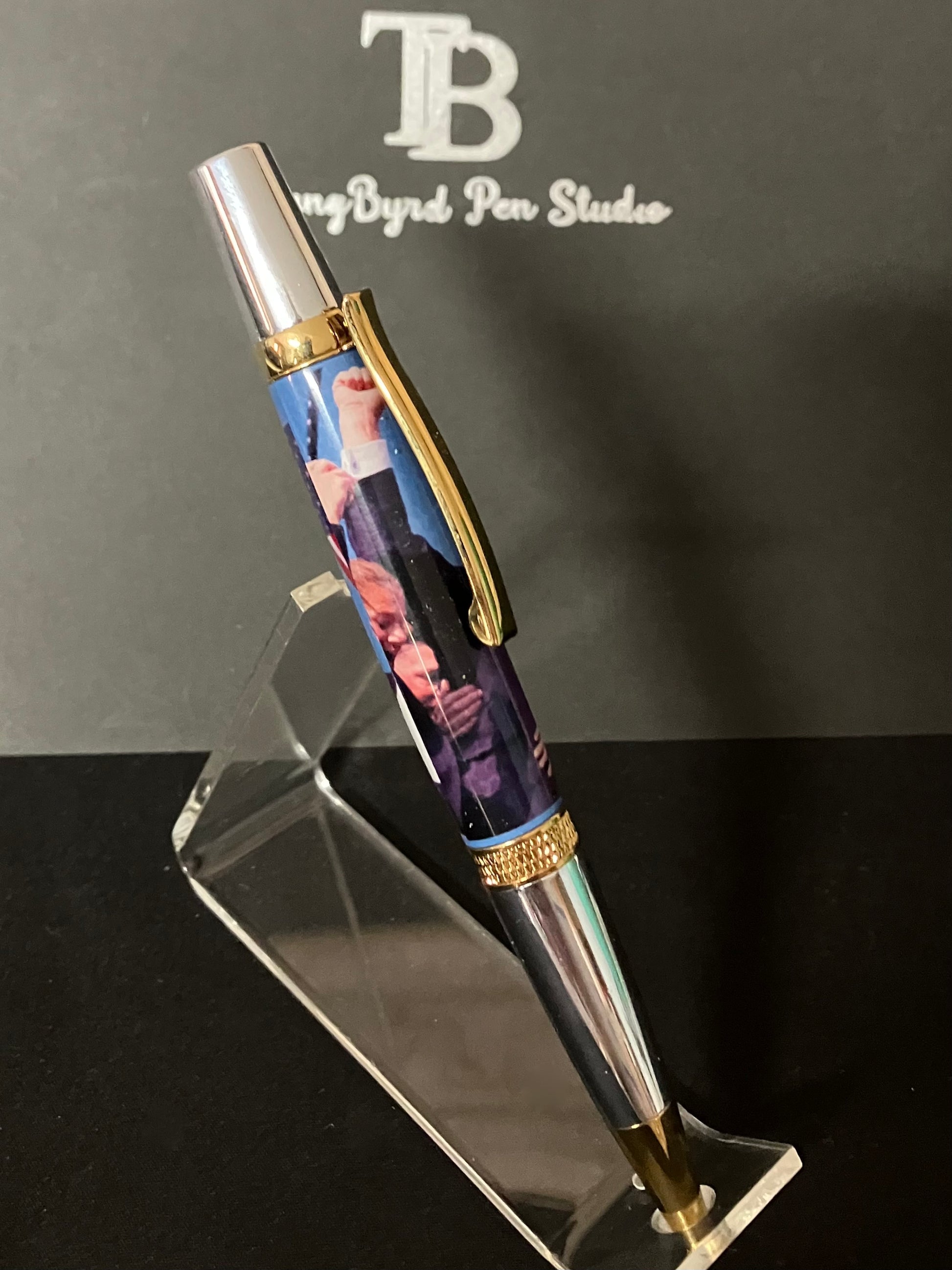 Trump Fight Fight Fight - TurningByrd Pen Studio