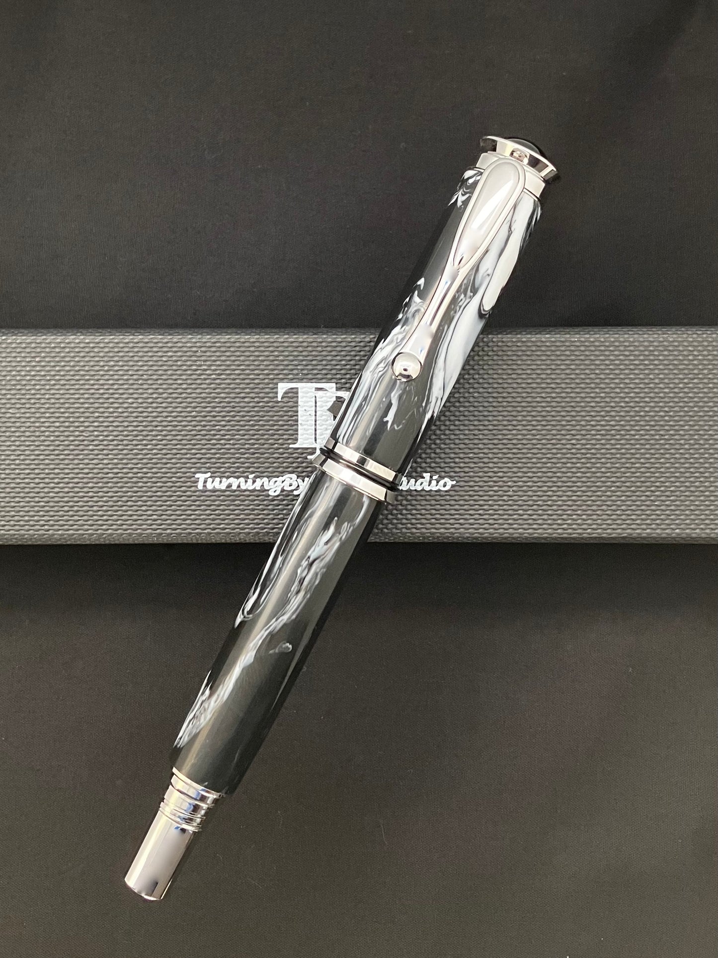 RB443-0722  Zen - Handcrafted Rollerball