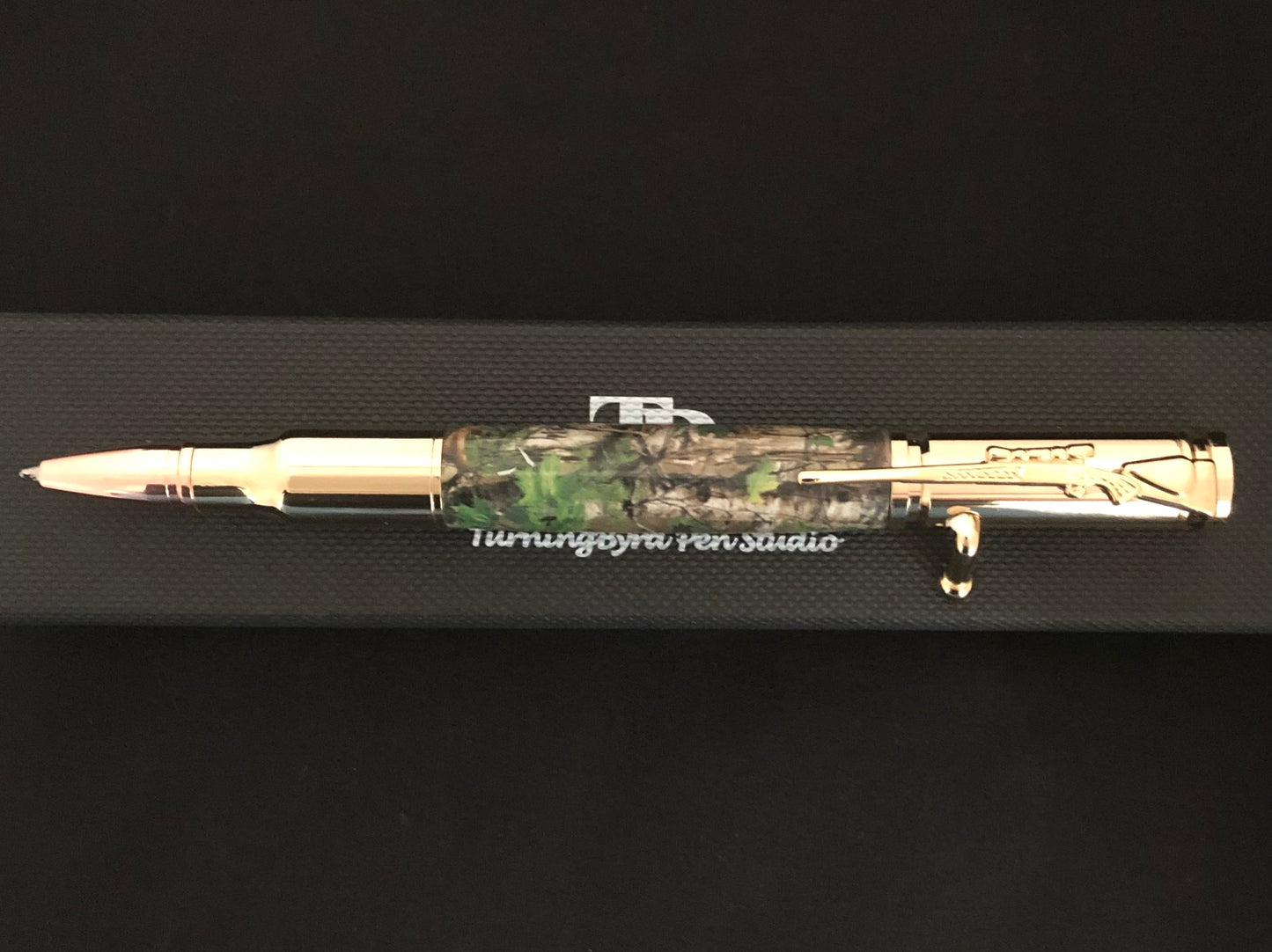 Realtree Camo barrel, bullet tip nib, bolt action  refill advance, gold plating