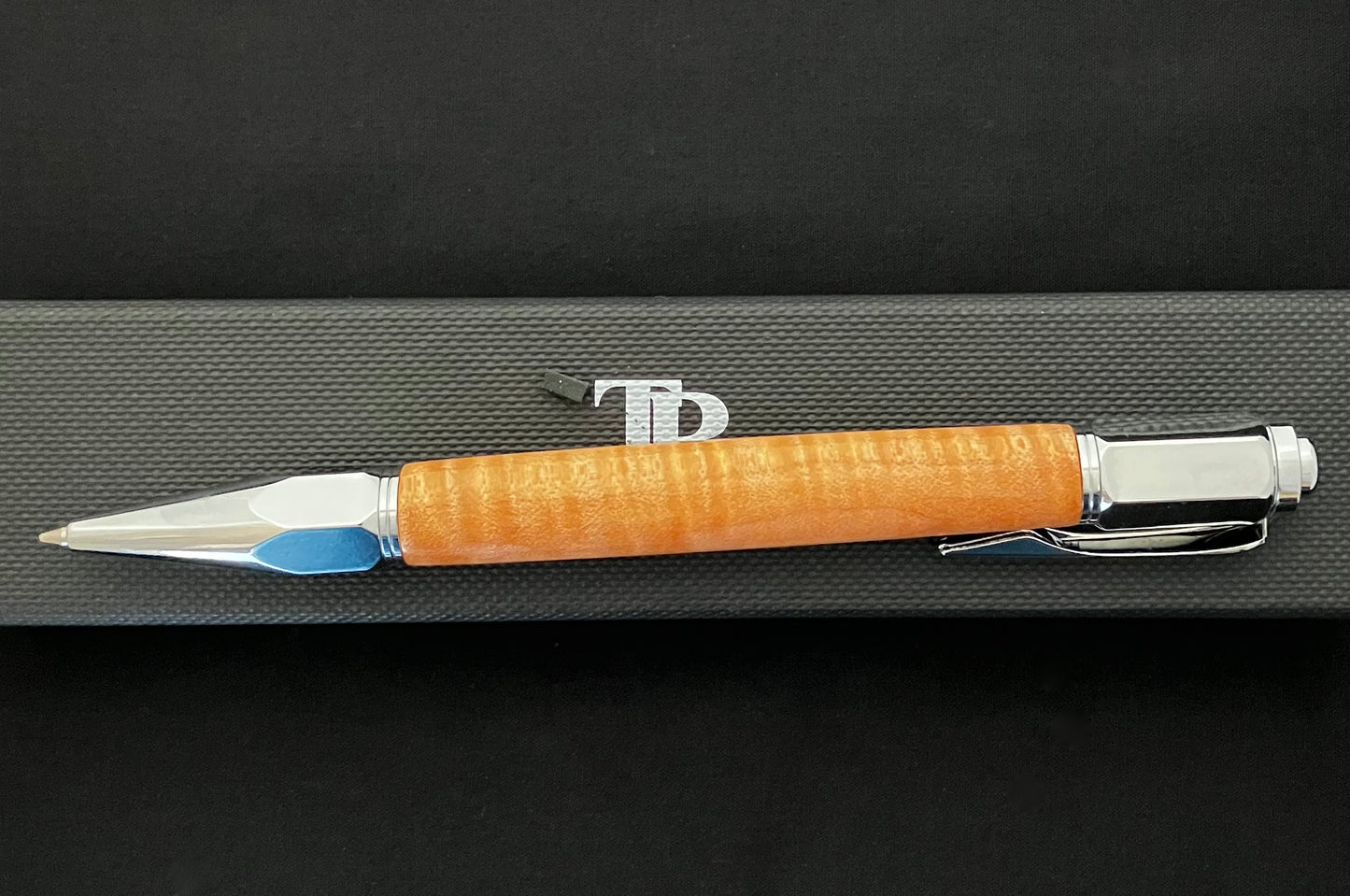 Curley Maple click ballpoint pen
