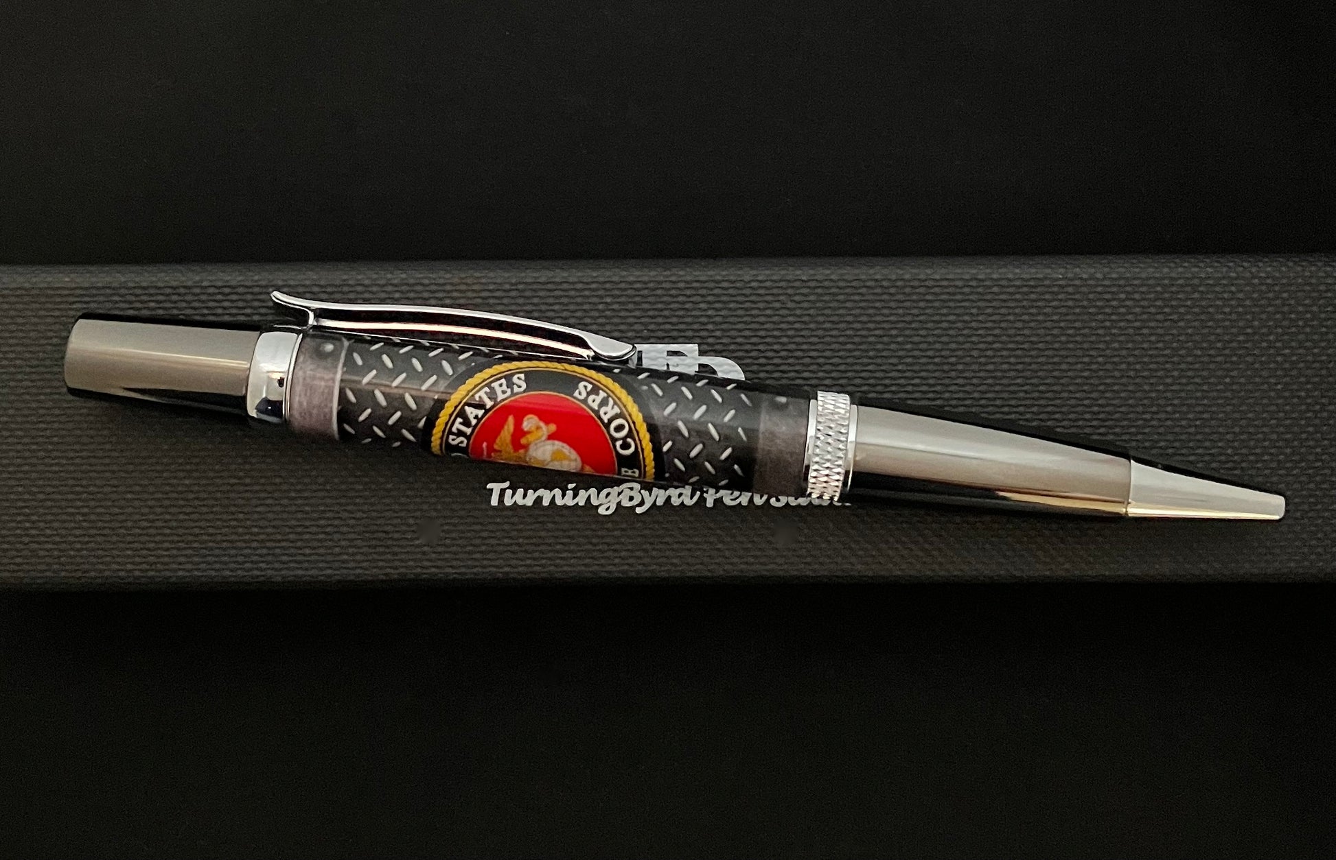 USMC logo on twist ballpoint pen