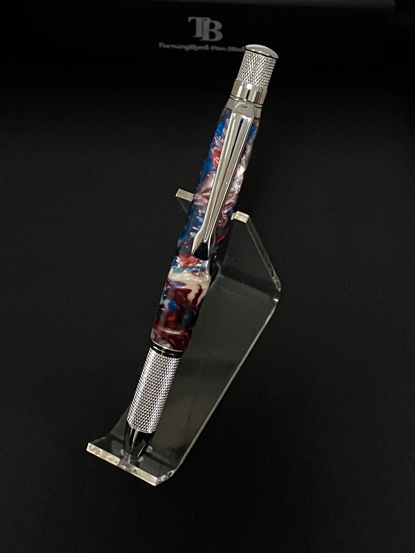 Sparkling Patriot colors on a twist ballpoint pen!