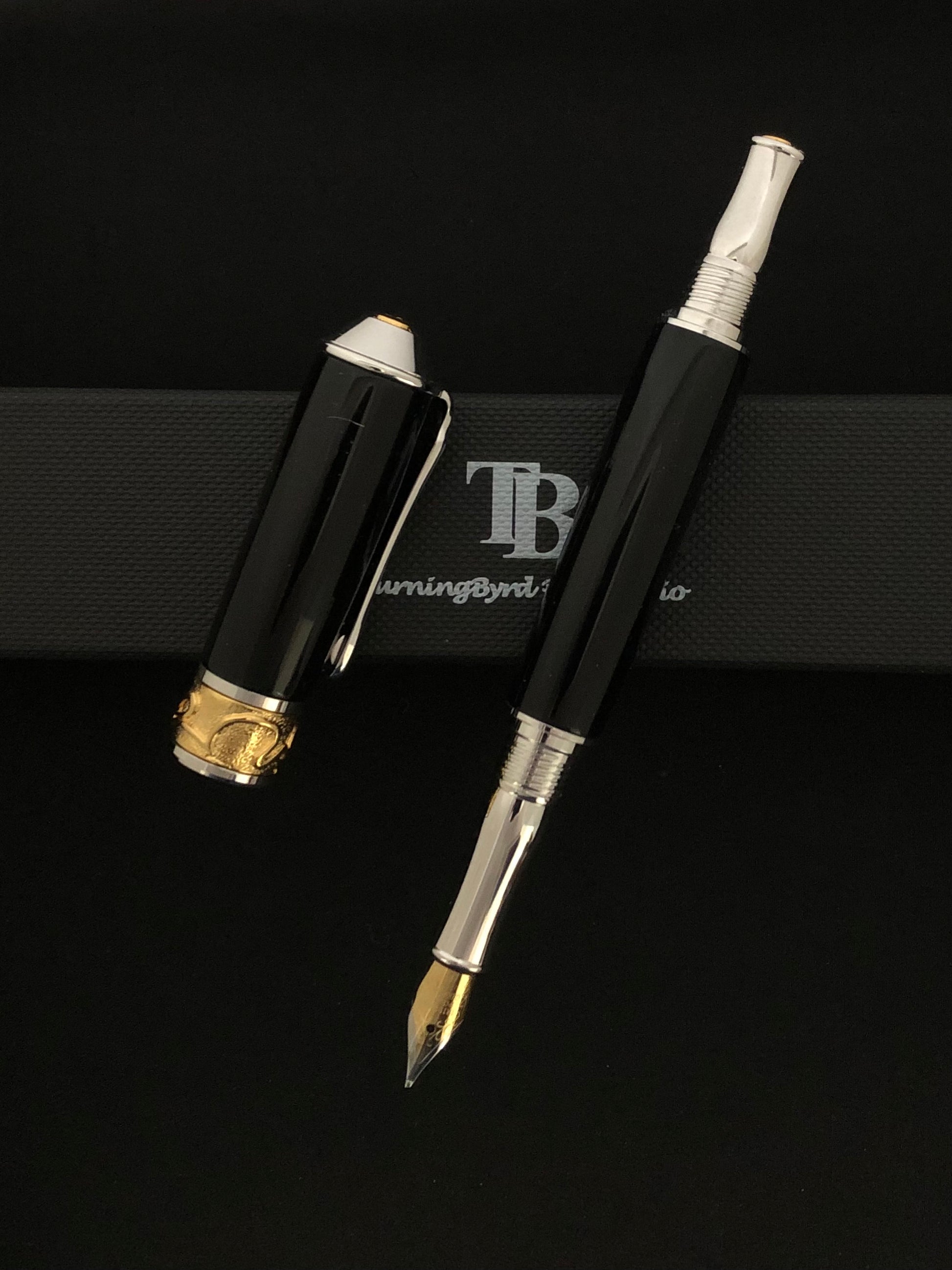 South American Ziricote with Gold and Silver Fountain pen