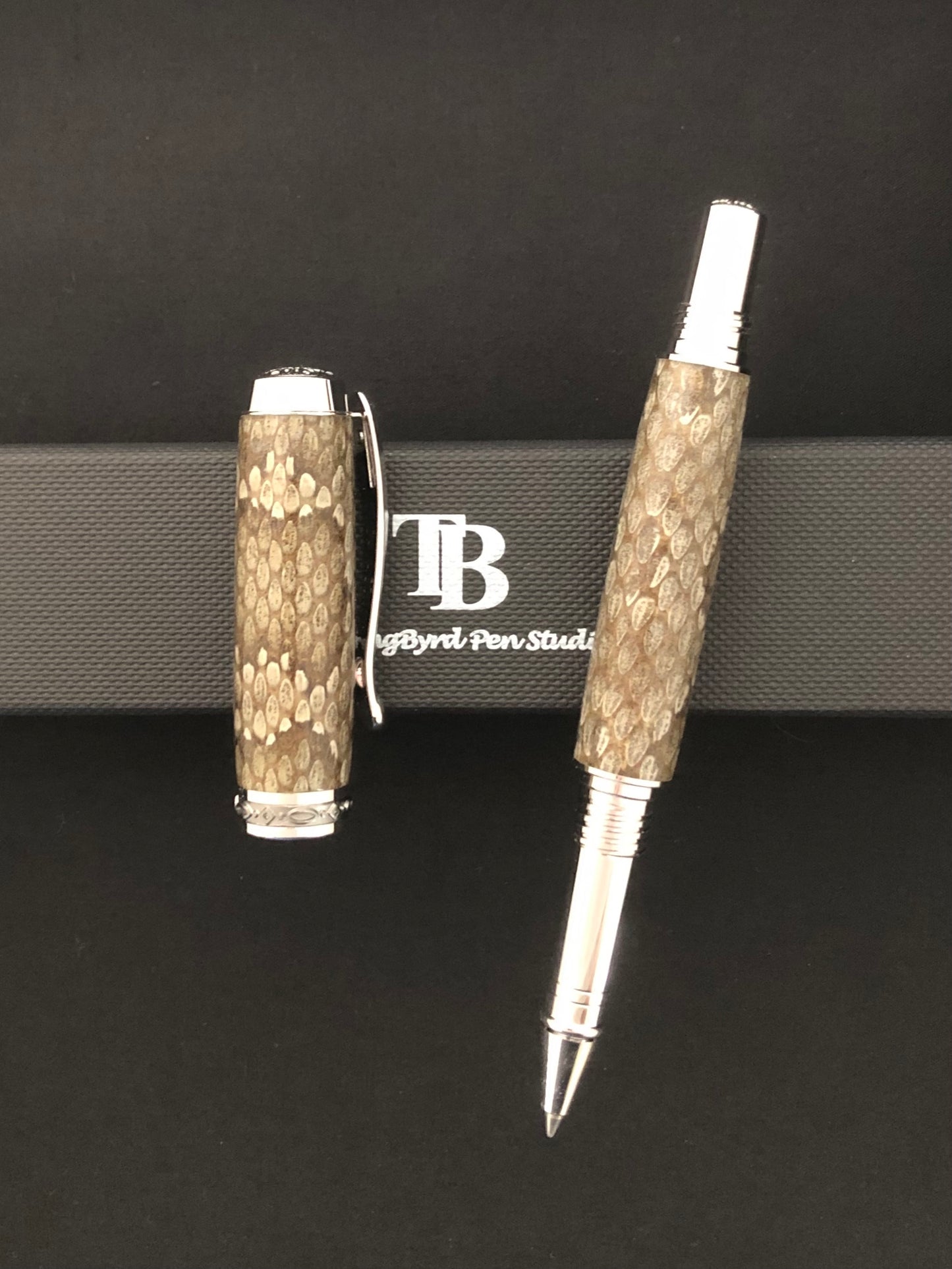 Diamond Back Rattlesnake - Handcrafted Rollerball Pen