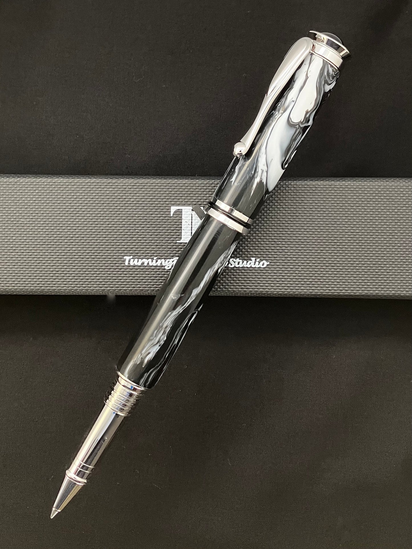 RB443-0722  Zen - Handcrafted Rollerball