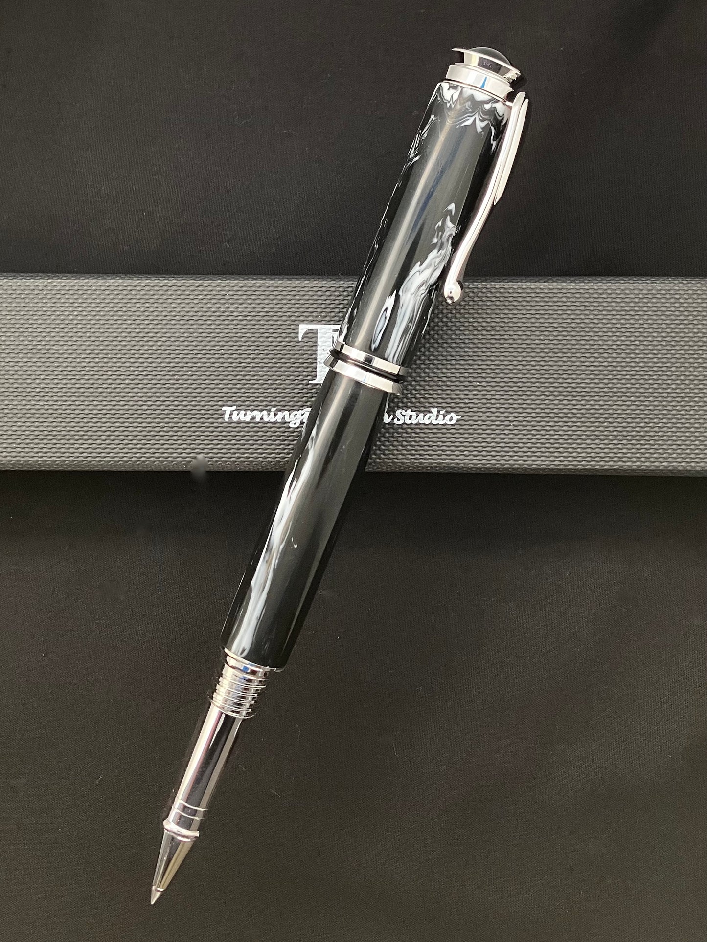 RB443-0722  Zen - Handcrafted Rollerball