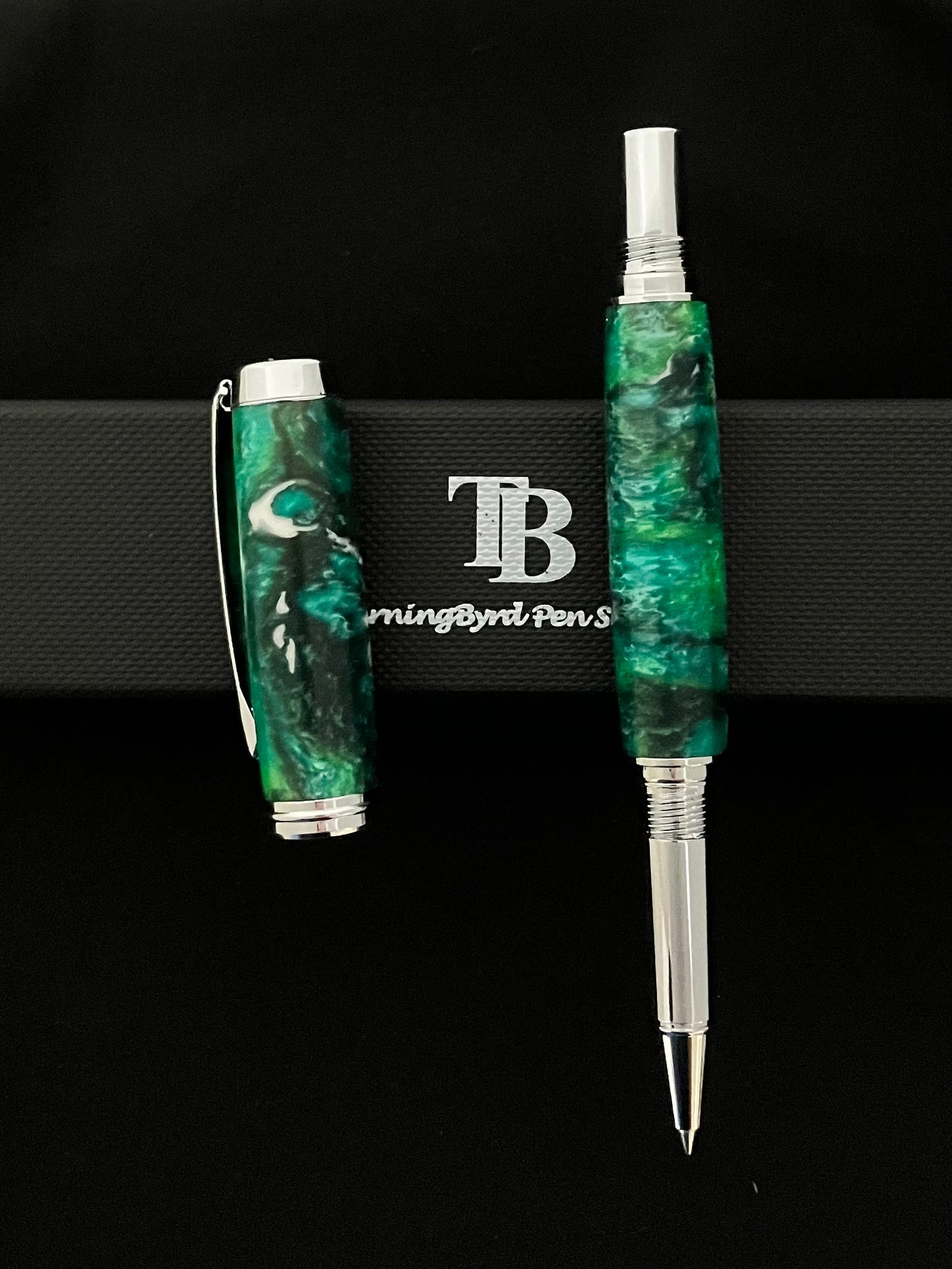 RB466-1022P  Green Turbulence - Handcrafted Rollerball Pen