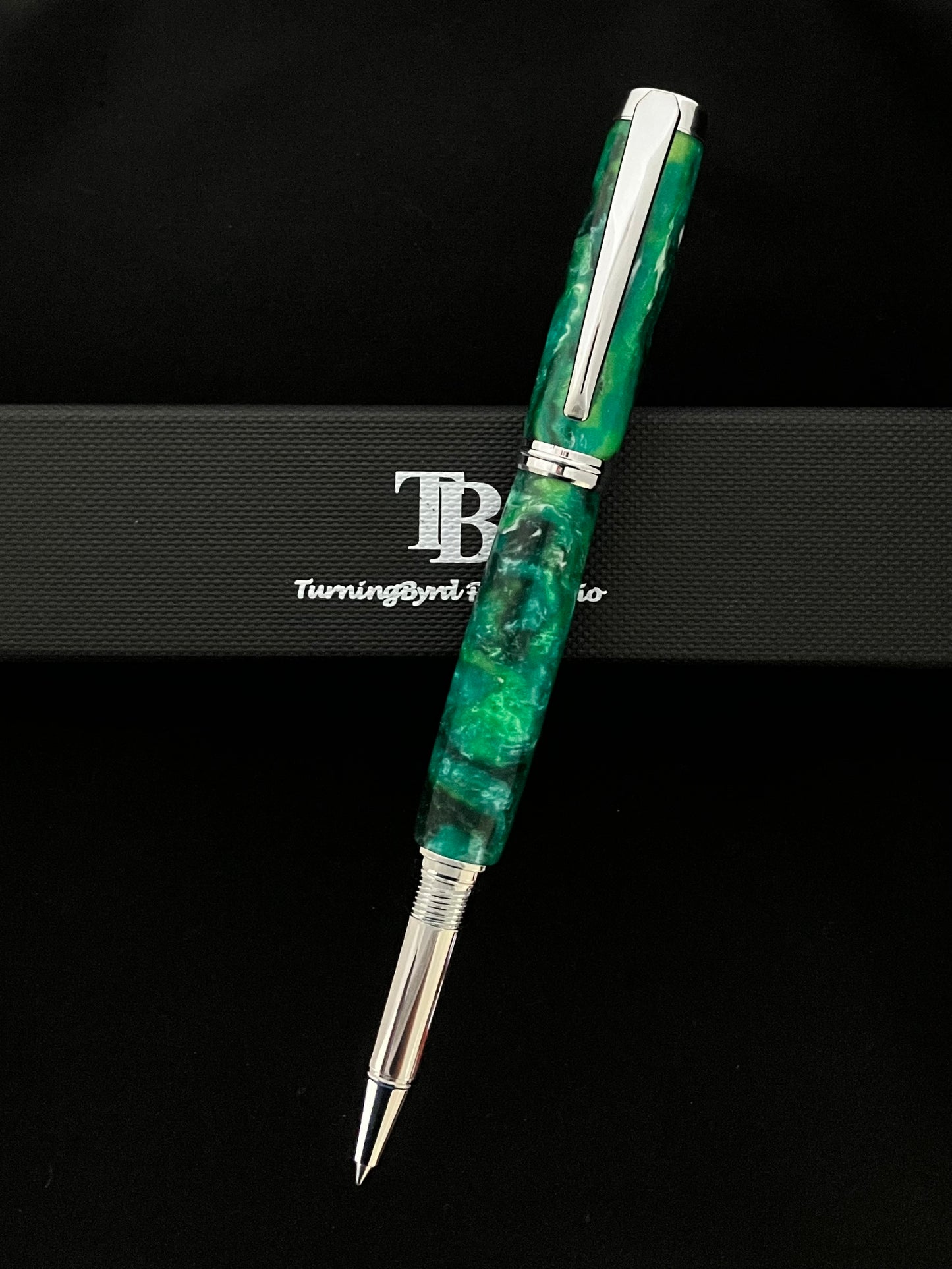 RB466-1022P  Green Turbulence - Handcrafted Rollerball Pen