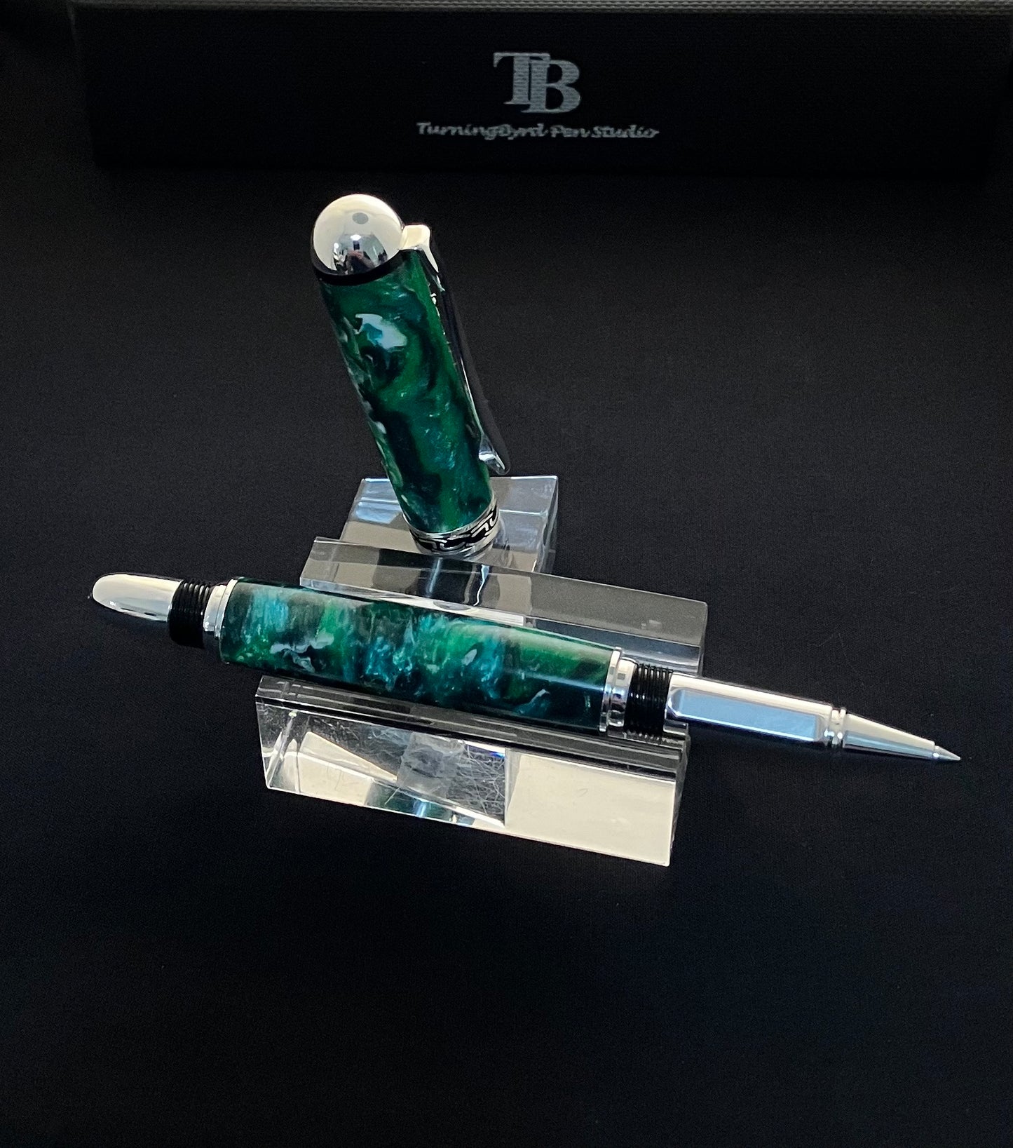 RB470-1022  Green Turbulence - Handcrafted Rollerball Pen