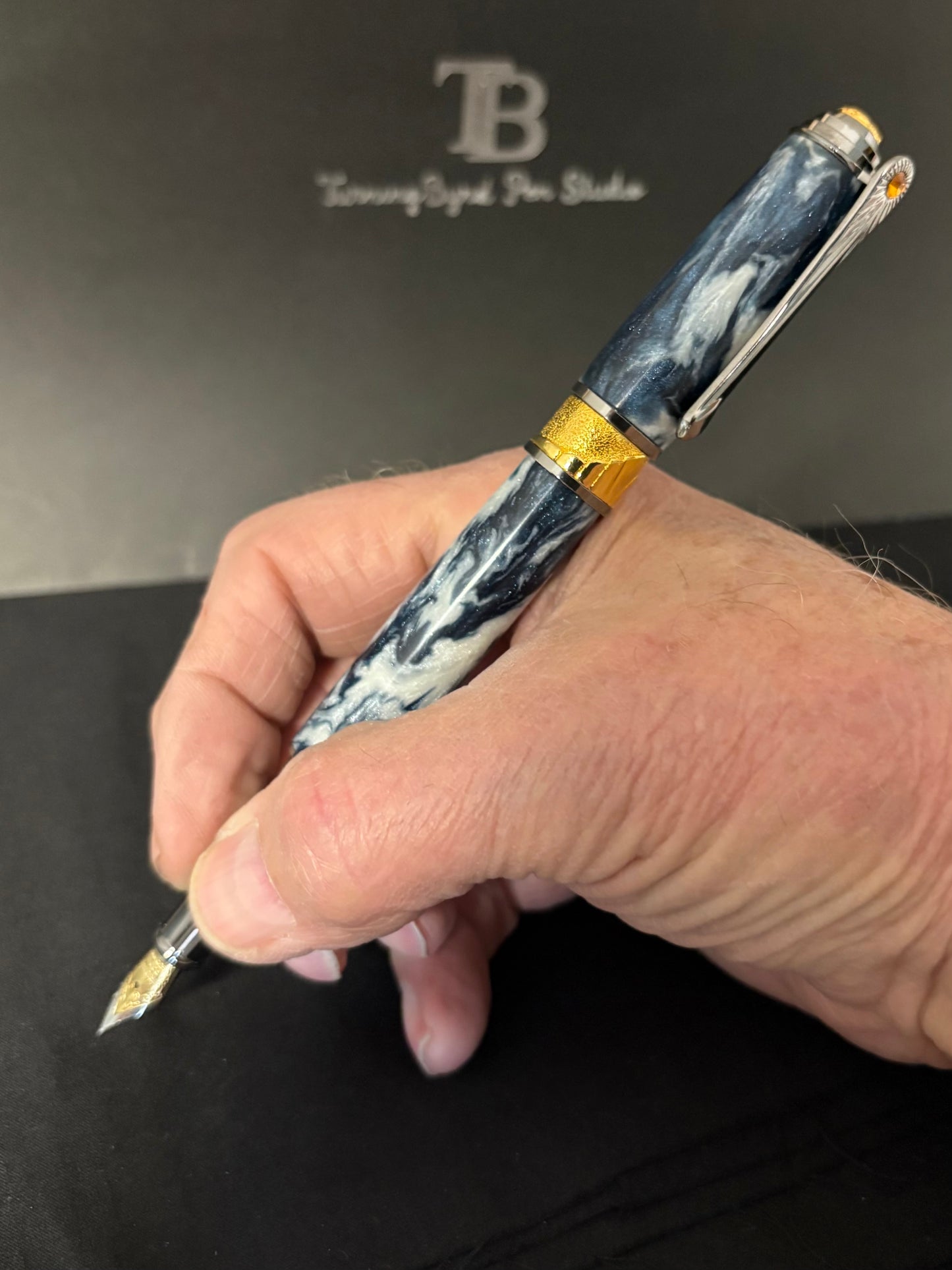 Midnight Skies  - Handcrafted Fountain Pen