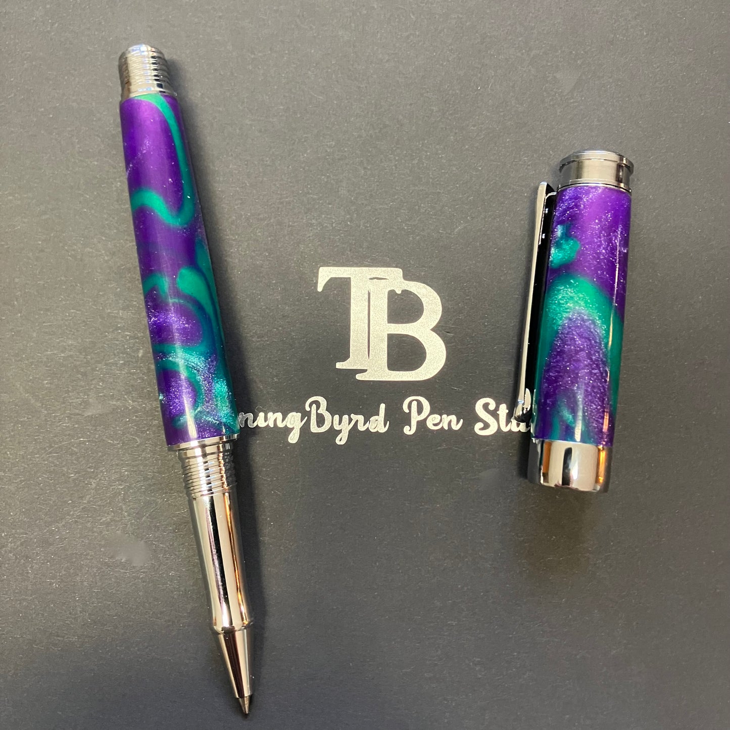 RB518-1224 Grape Vines - Handcrafted Rollerball Pen