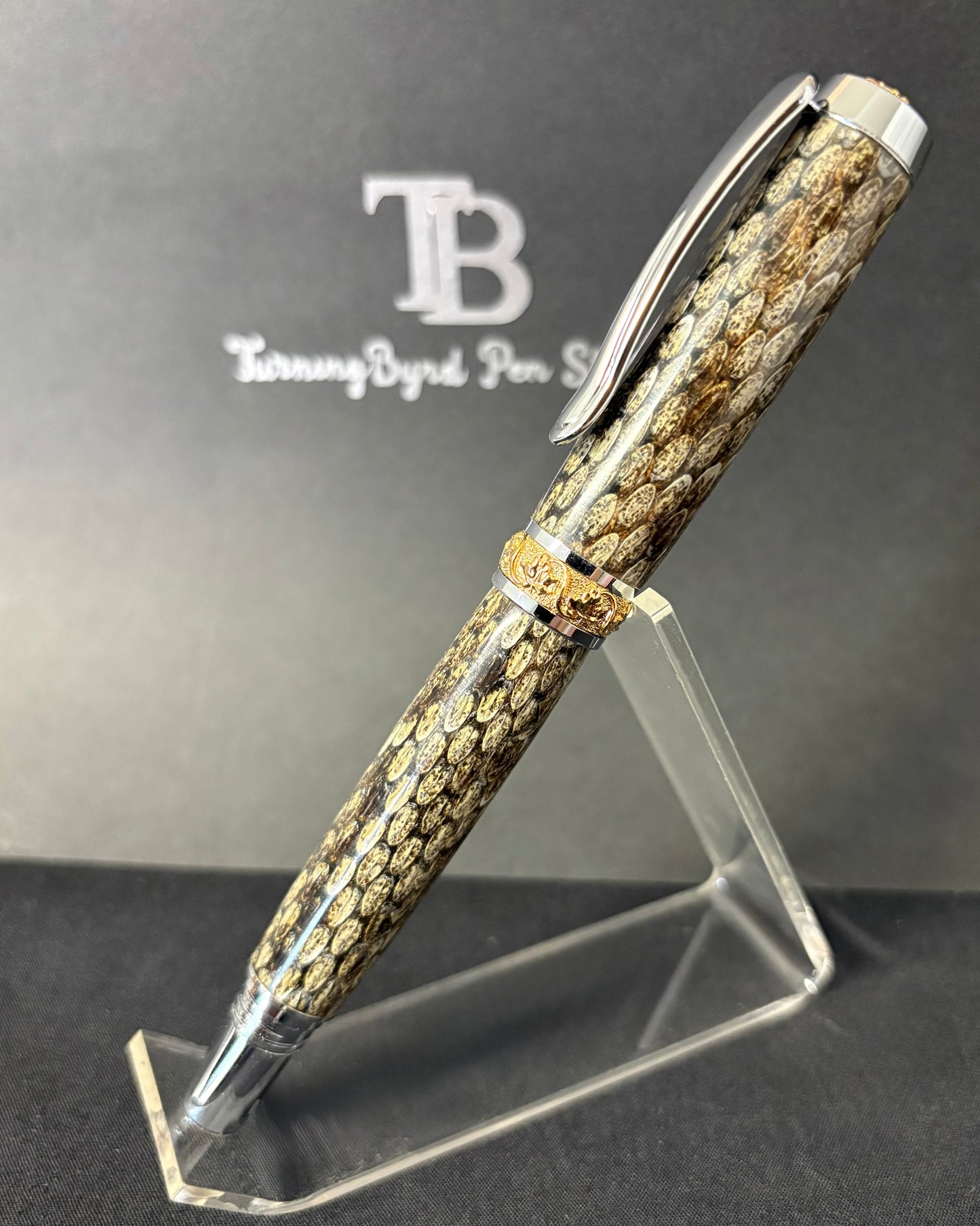 Diamond Back Rattlesnake - Handcrafted Rollerball Pen